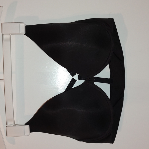 38 DD Frederick's bra - Picture 1 of 2